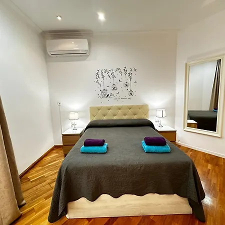 Alojamiento En Calabria Bed & Breakfast *